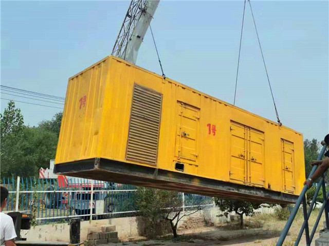 海南300KW柴油发电机组油耗是多少?